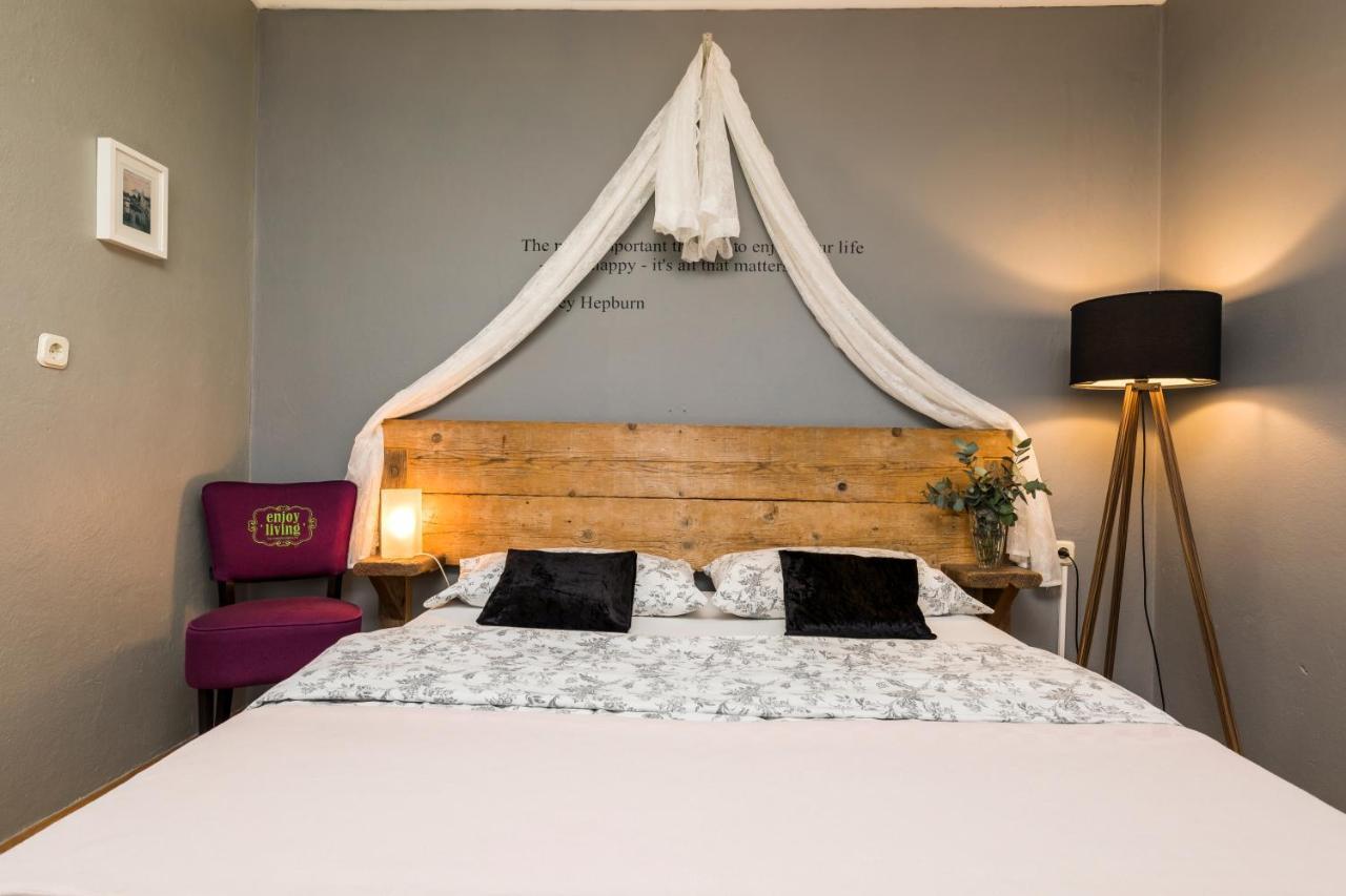 Alaburic Rooms & Apartment Mali Lošinj Exterior foto